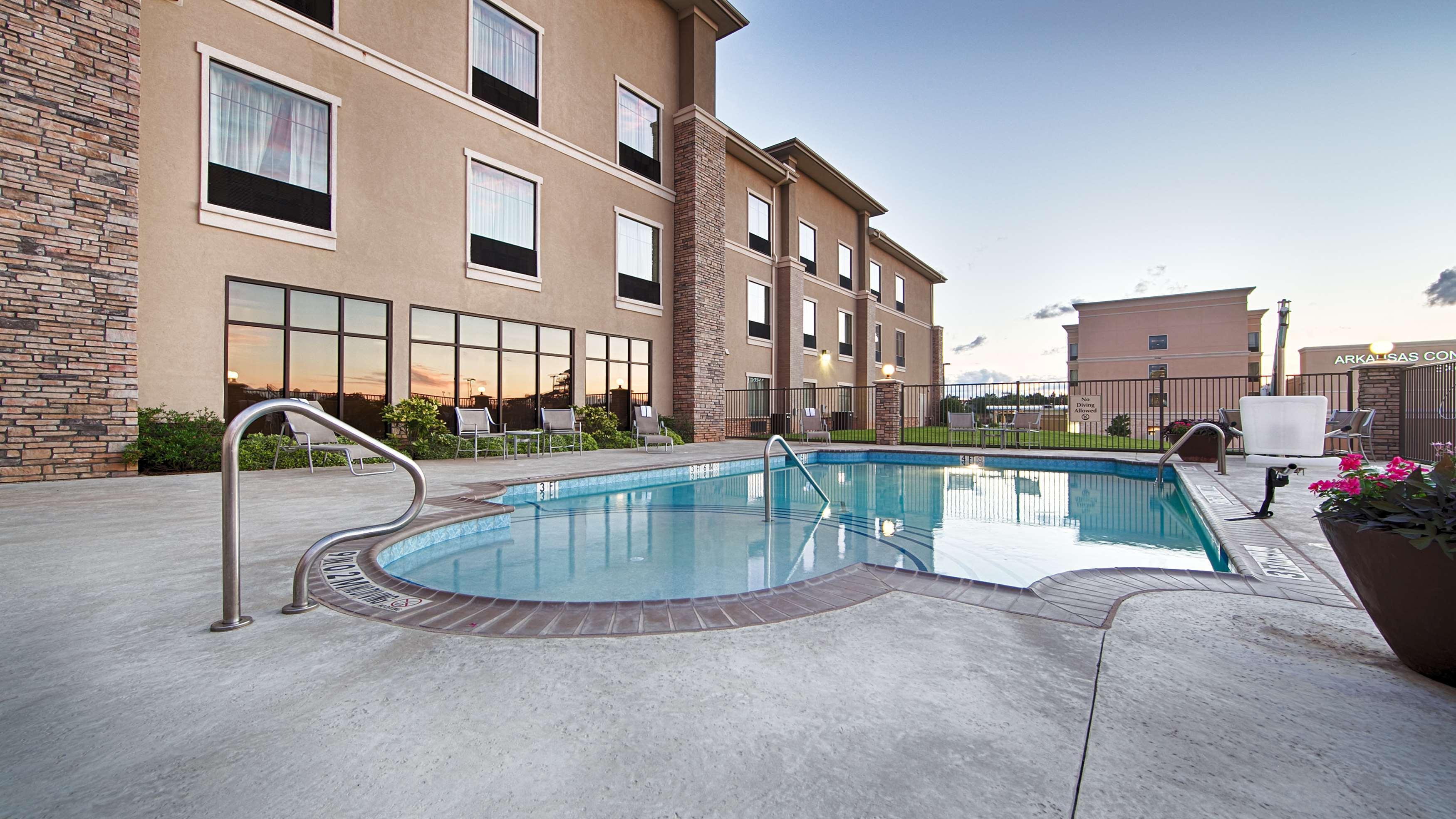 Best Western Plus Texarkana Inn And Suites Εξωτερικό φωτογραφία