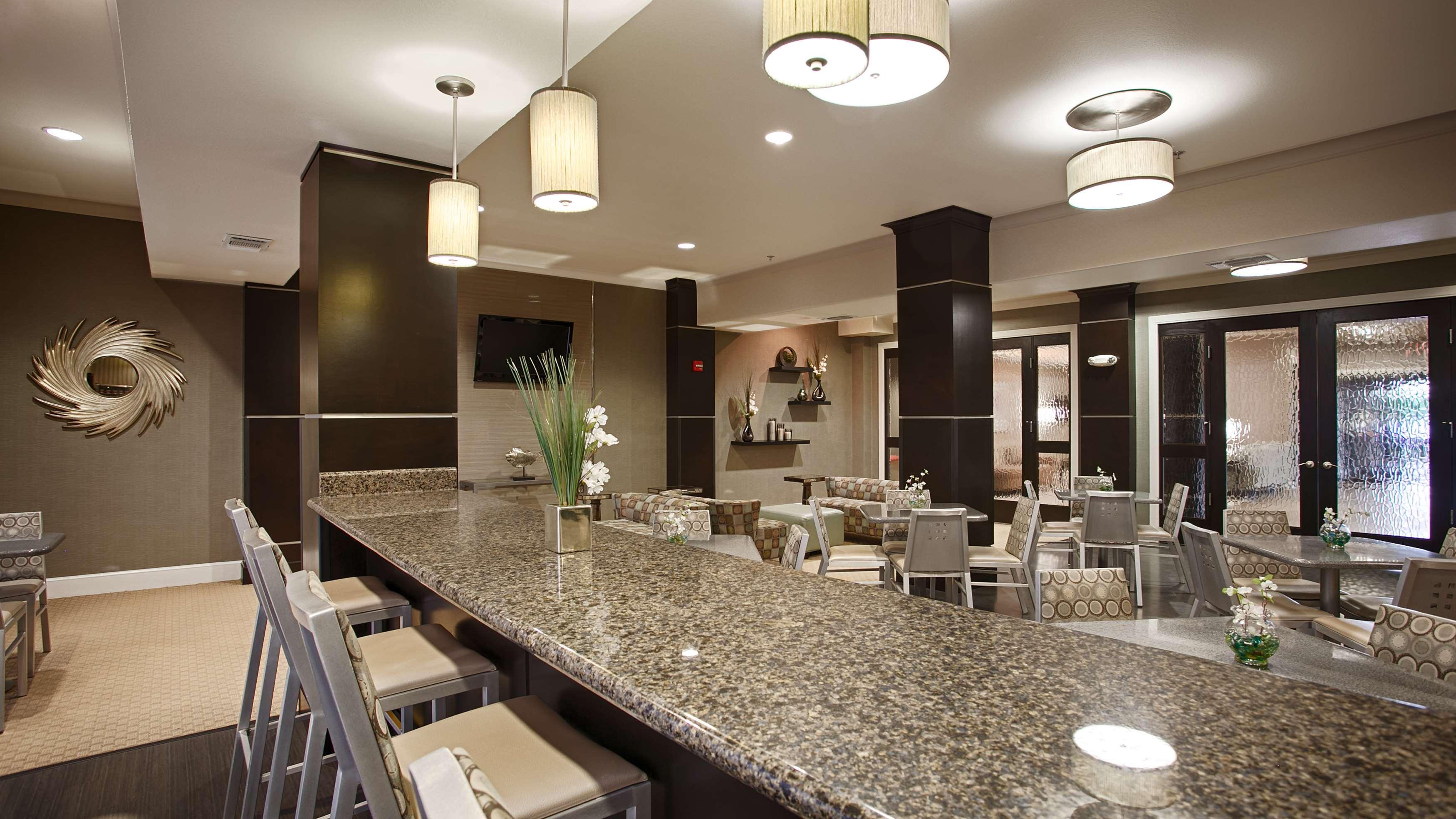 Best Western Plus Texarkana Inn And Suites Εξωτερικό φωτογραφία